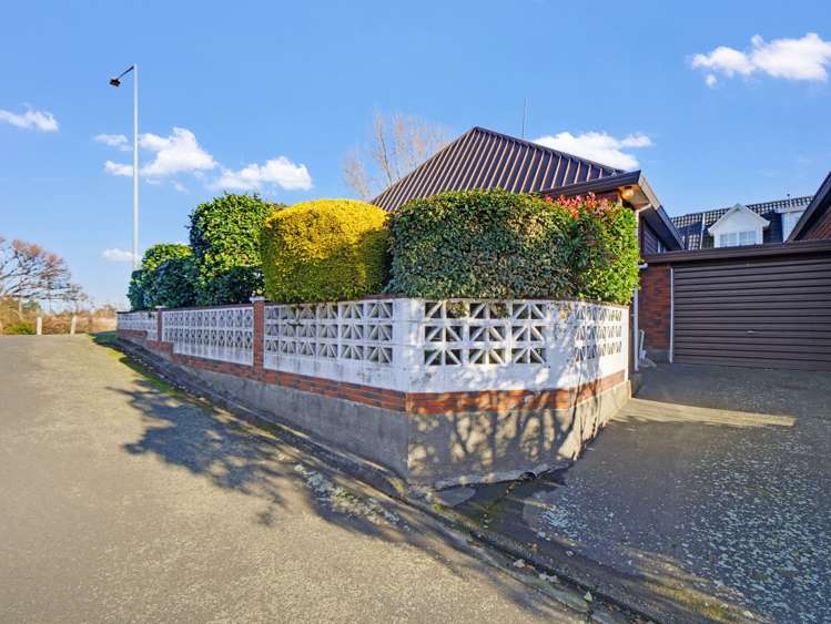 1/102 Lake Terrace Road Burwood_2