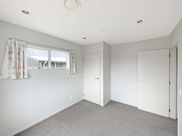 3 Fuller Close 10516_4
