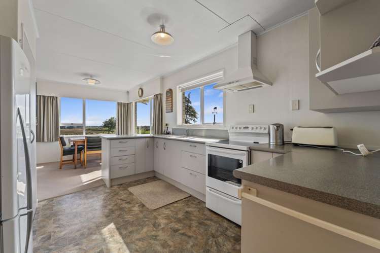 155 Cross Road Lepperton_12