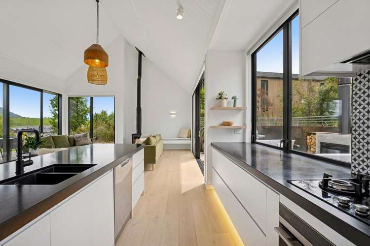 1 Torridon Court Jacks Point_8