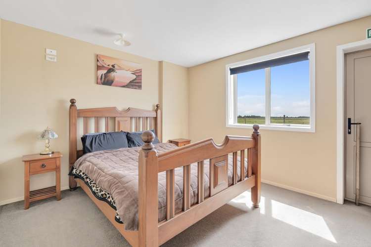 22 Airport Lane Haast_10