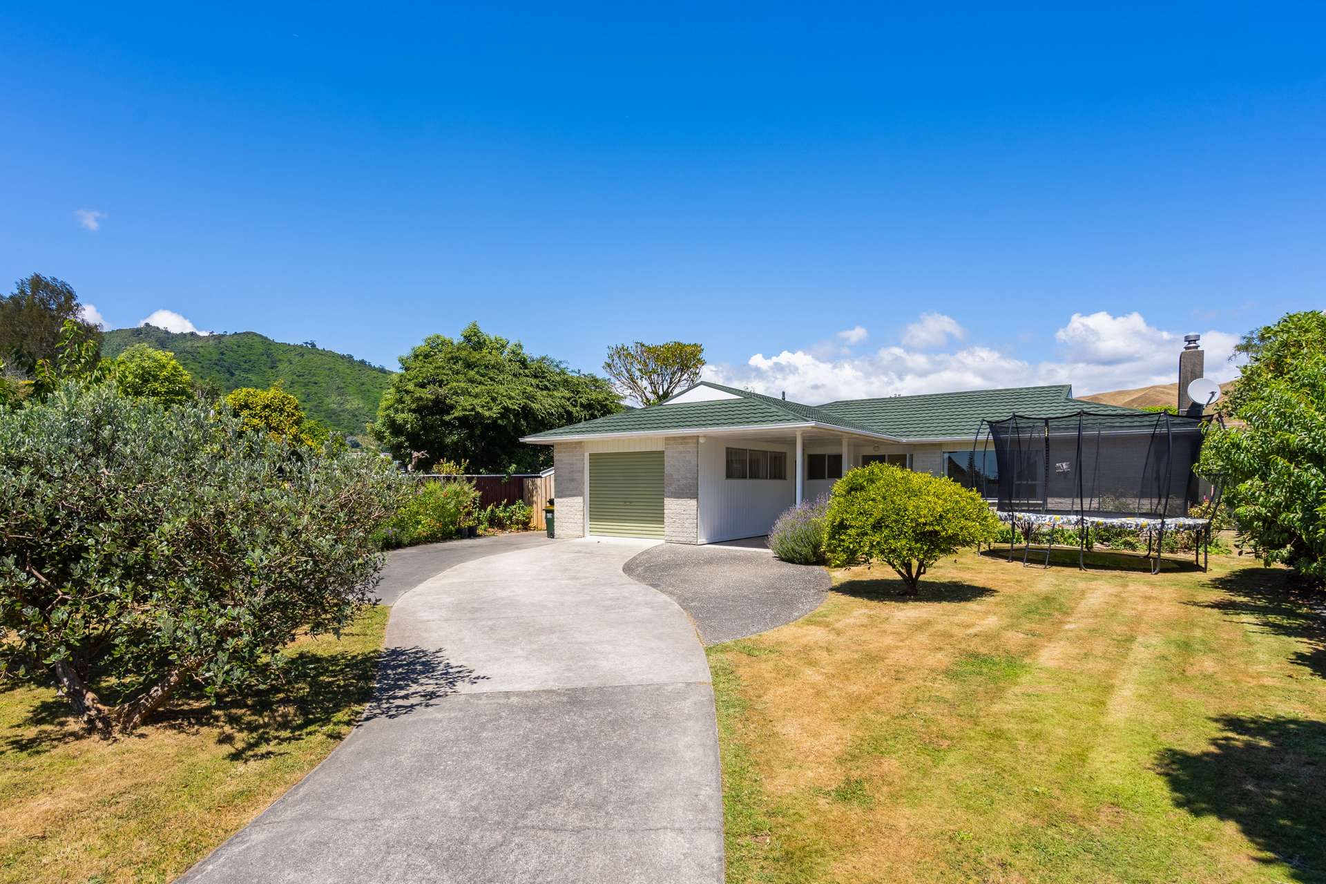 24 Rewarewa Crescent Waikanae_0