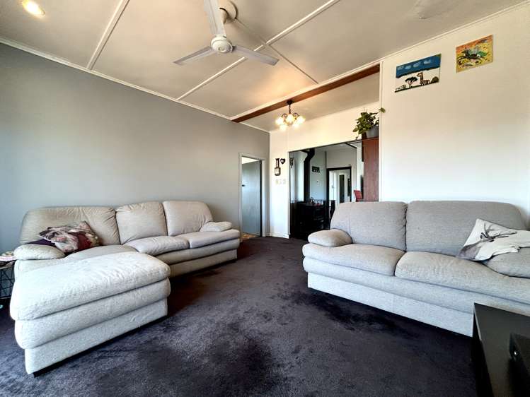 33 Ogilvie Road Gladstone_10