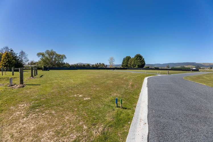 Constitution Avenue Milton_7