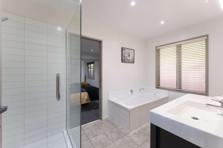 3 Bluestone Drive Waitikiri_19