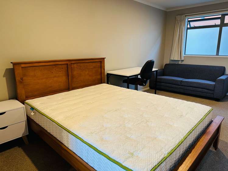 5/181 Knighton Road Hillcrest_4