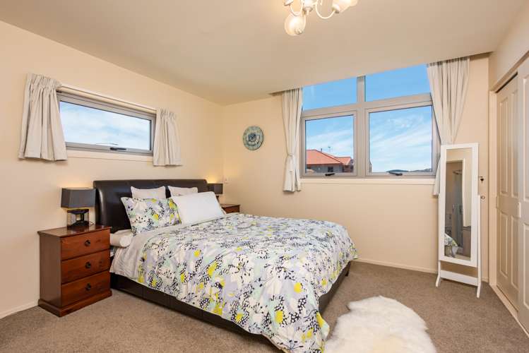 6 Black Pine Road Woodridge_16