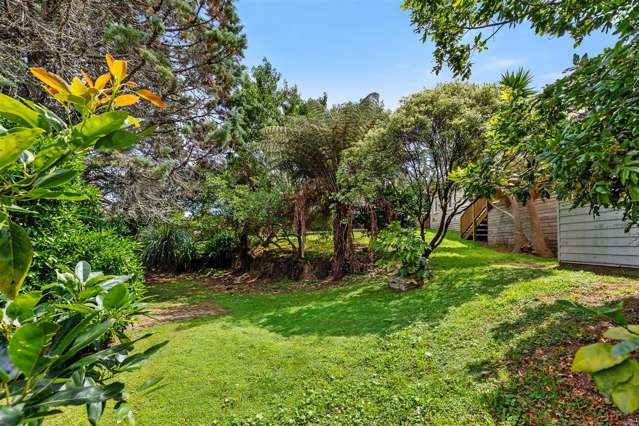 28 Olivine Street Poike_1