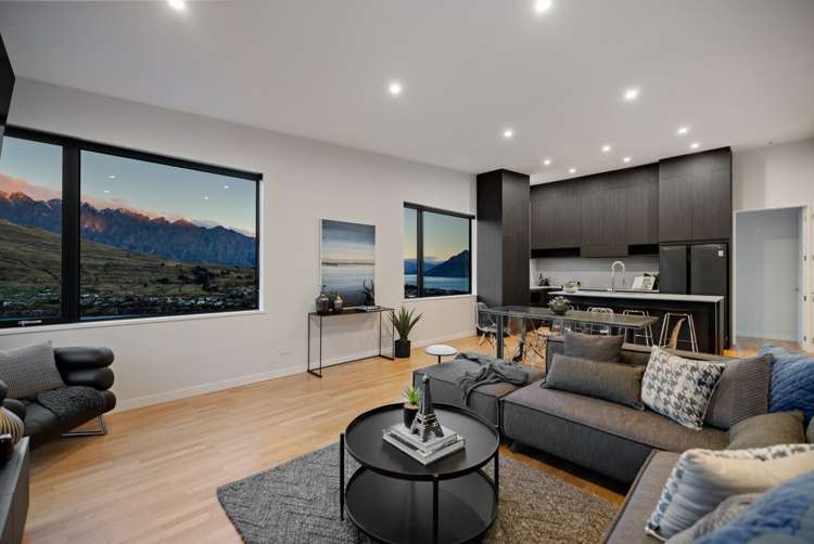 5 Lancewood Lane Queenstown Hill_0