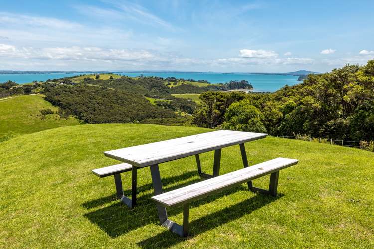 20 Waimangu Road Woodside Bay_8