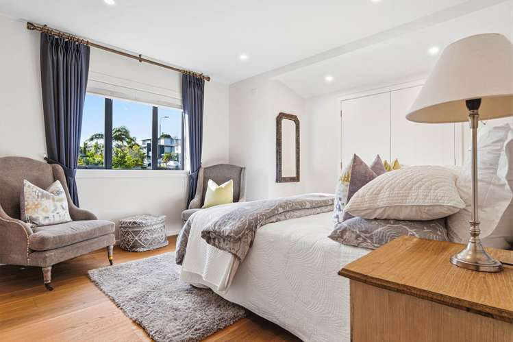 33 & 33B Ballymore Drive Pinehill_22