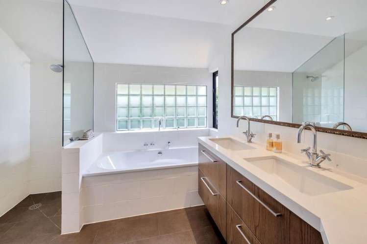 230 Hurstmere Road Takapuna_15