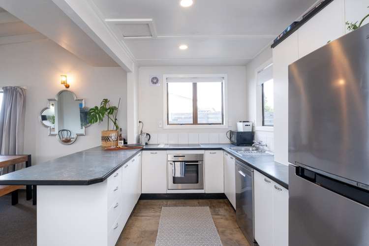 271 Clifton Road Te Awanga_6