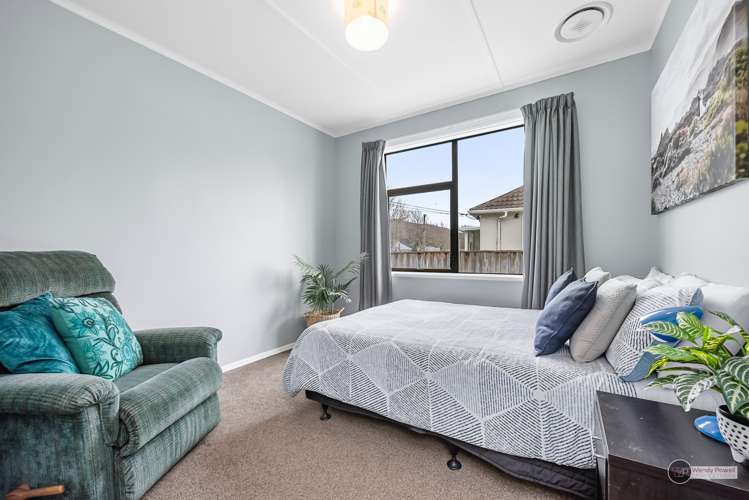 61 Shearer Crescent Naenae_15