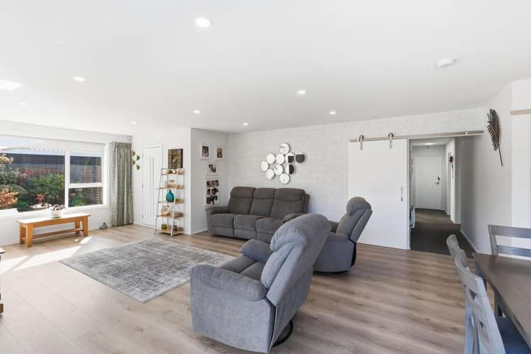 2/77 Frankleigh Street_5