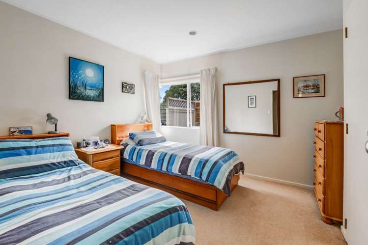 17 McGowan Place Orewa_13