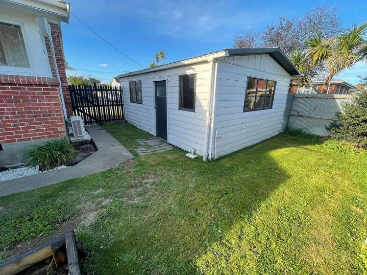 8 Robin Street Burwood_9