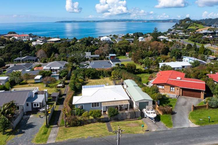 11 Sea View Road Leigh_22