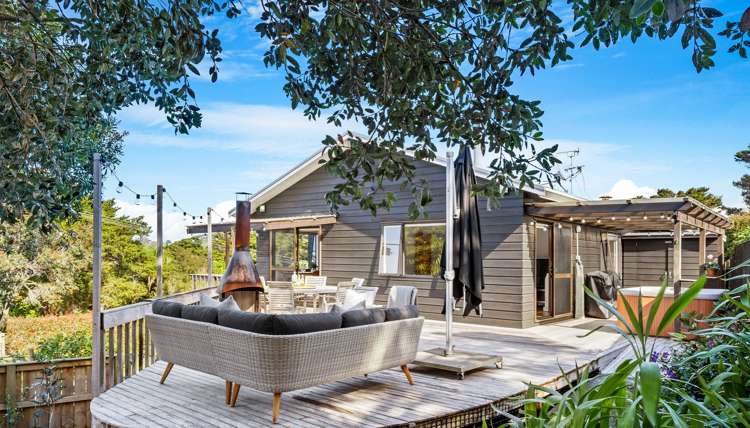 34 Grand View Road Leigh_9