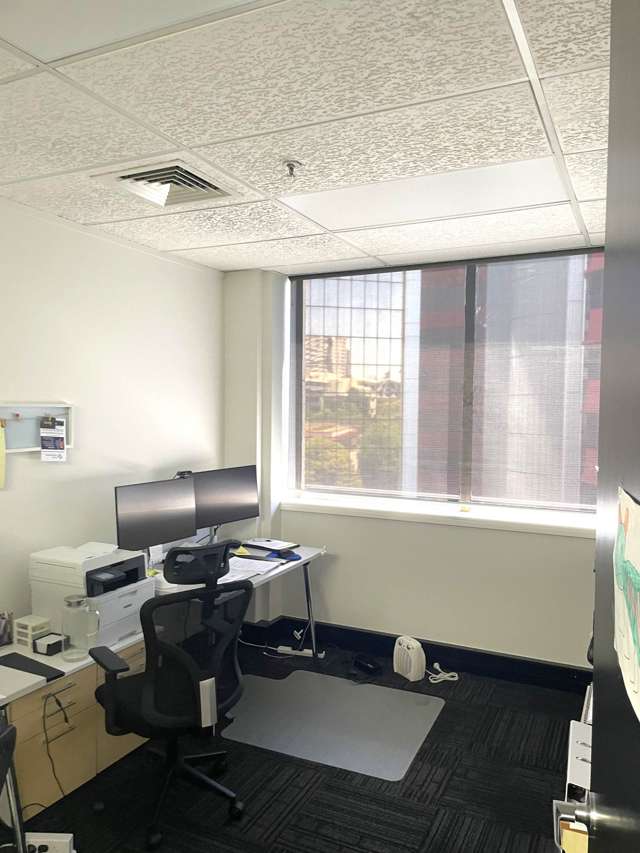 Unit 3/300 Queen Street City Centre_4