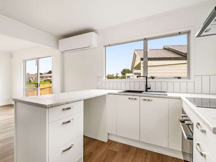 1/24 Solveig Place Randwick Park_13