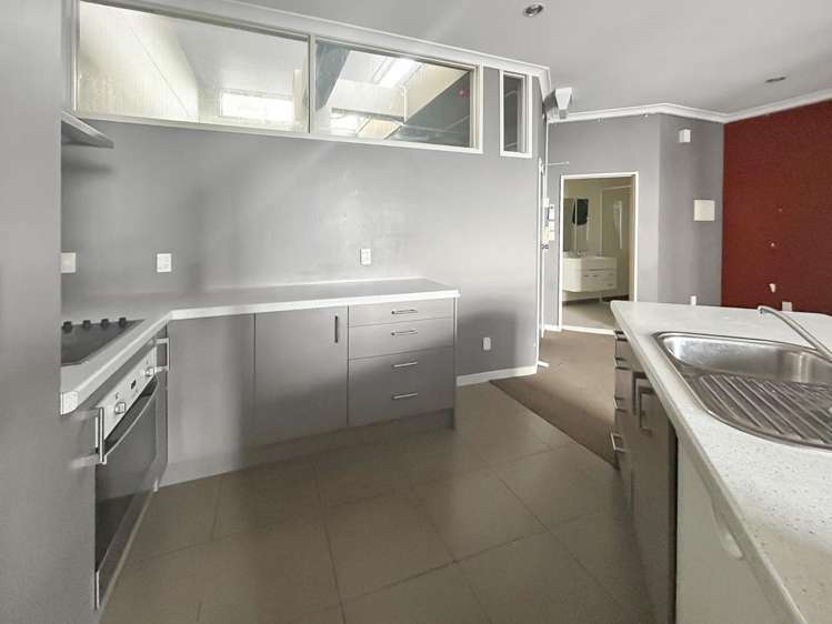 2/56 Rangitikei Street 10930_2