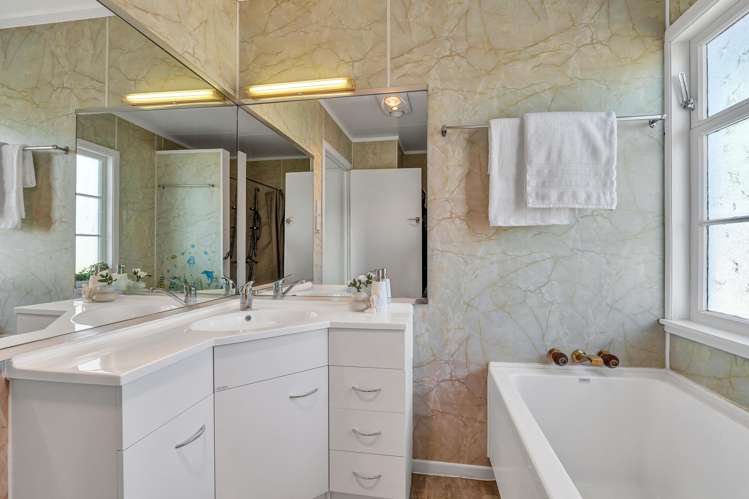 89 Wairau Road Oakura_14