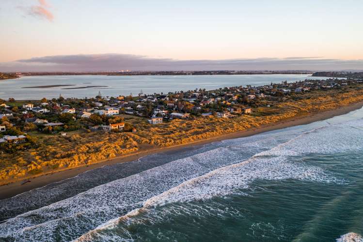 173 Rocking Horse Road Southshore_15