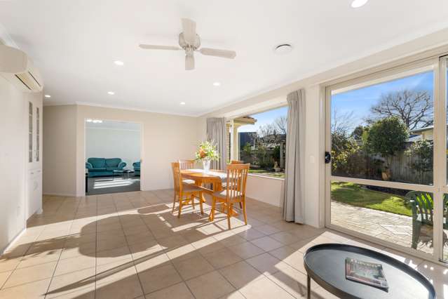 5 Strawberry Grove Richmond_4