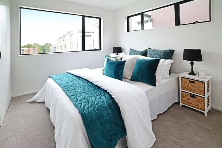 27 Kiato Lane Flat Bush_7