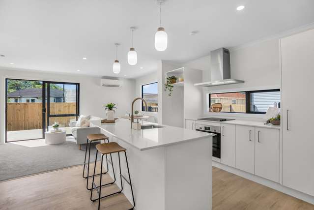 2/62 Bledisloe Crescent Wainuiomata_1