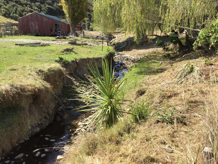 768 Rangatira Road Hunterville_17