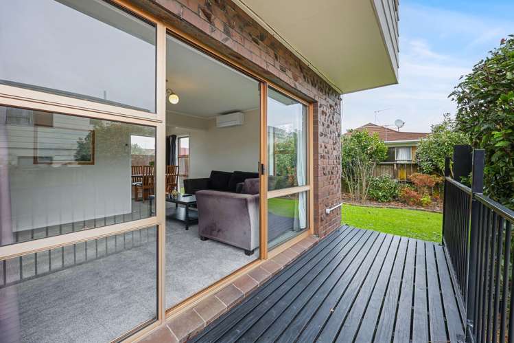 2/23 Butley Drive Farm Cove_13