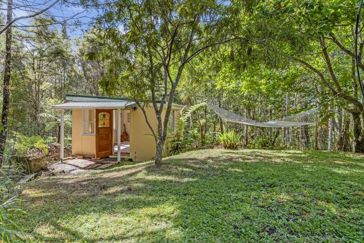 200 Forest Hill Road Waiatarua_2