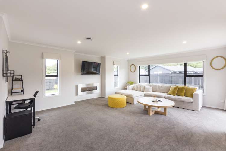 1 Serenity Crescent Kelvin Grove_5