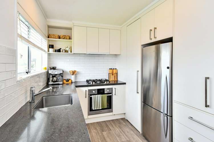 6 Lorelei Place Opaheke_5