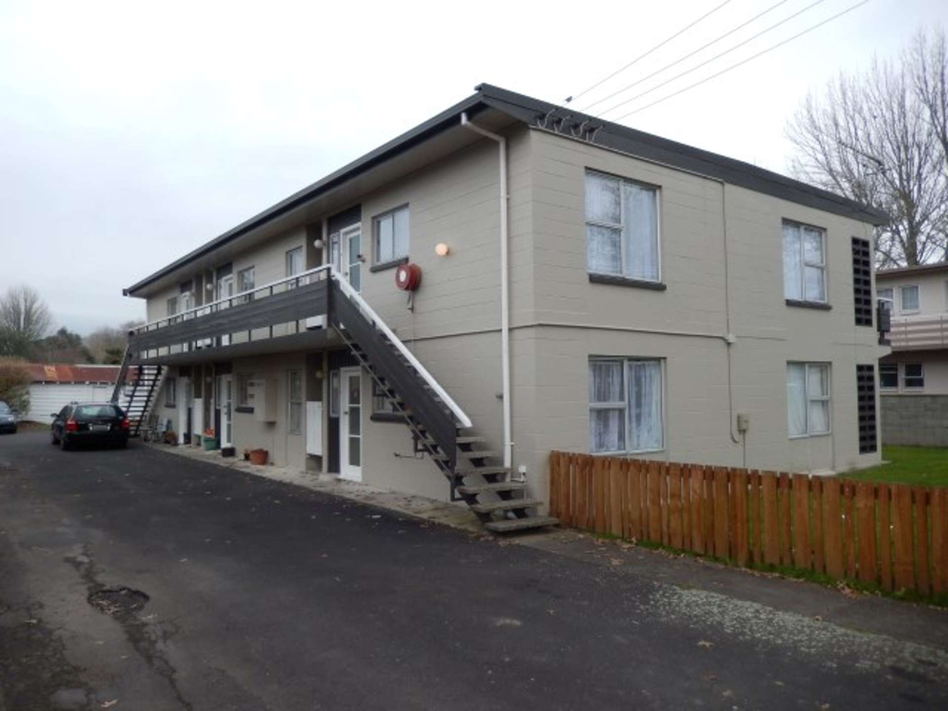 6/18 Thames Street 1055_0