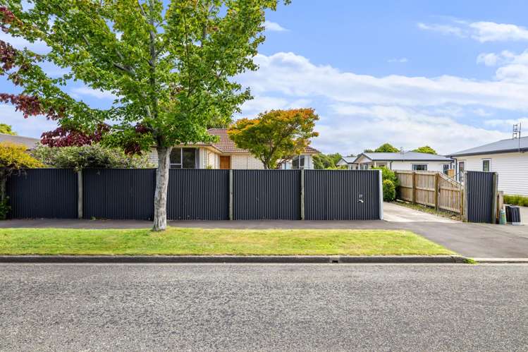 27 Denniston Crescent Redwood_17