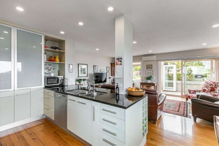 2/17 Rangitira Avenue Takapuna_7