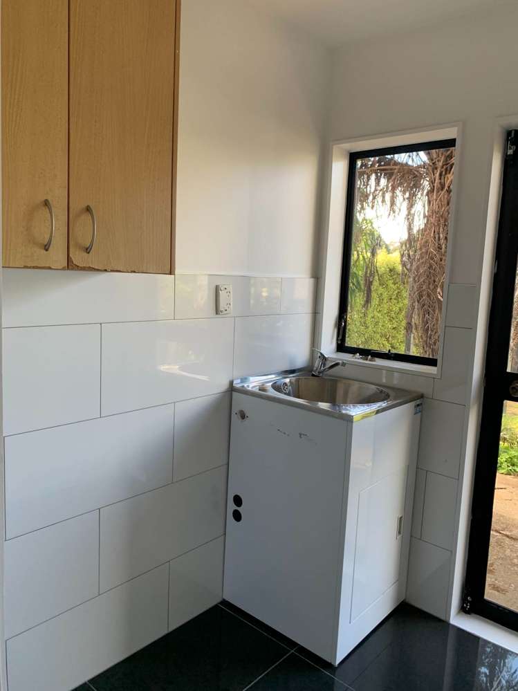 1a Pegler Avenue Epsom_13