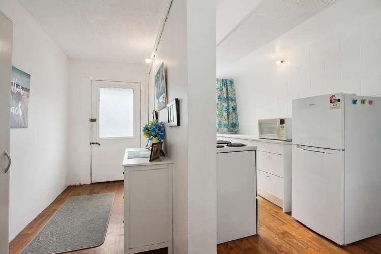 71 Swann Beach Road Stanmore Bay_24