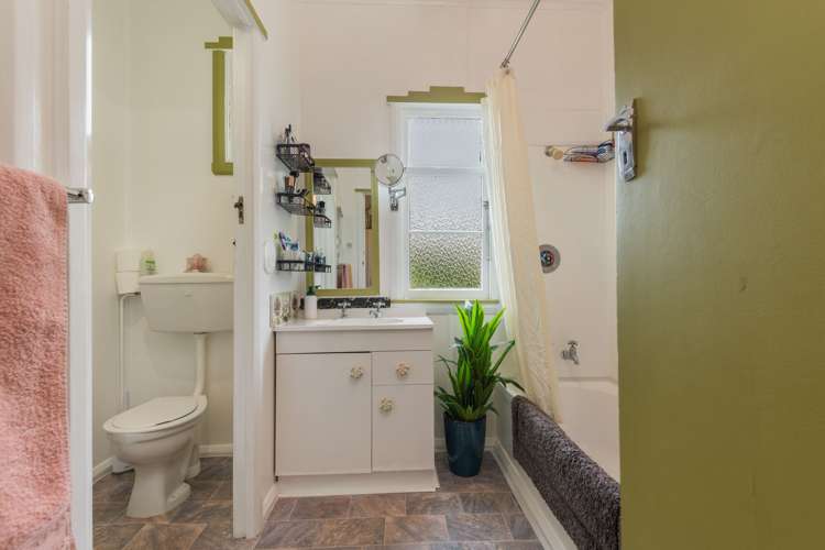 8 Huxley Street Pahiatua_5