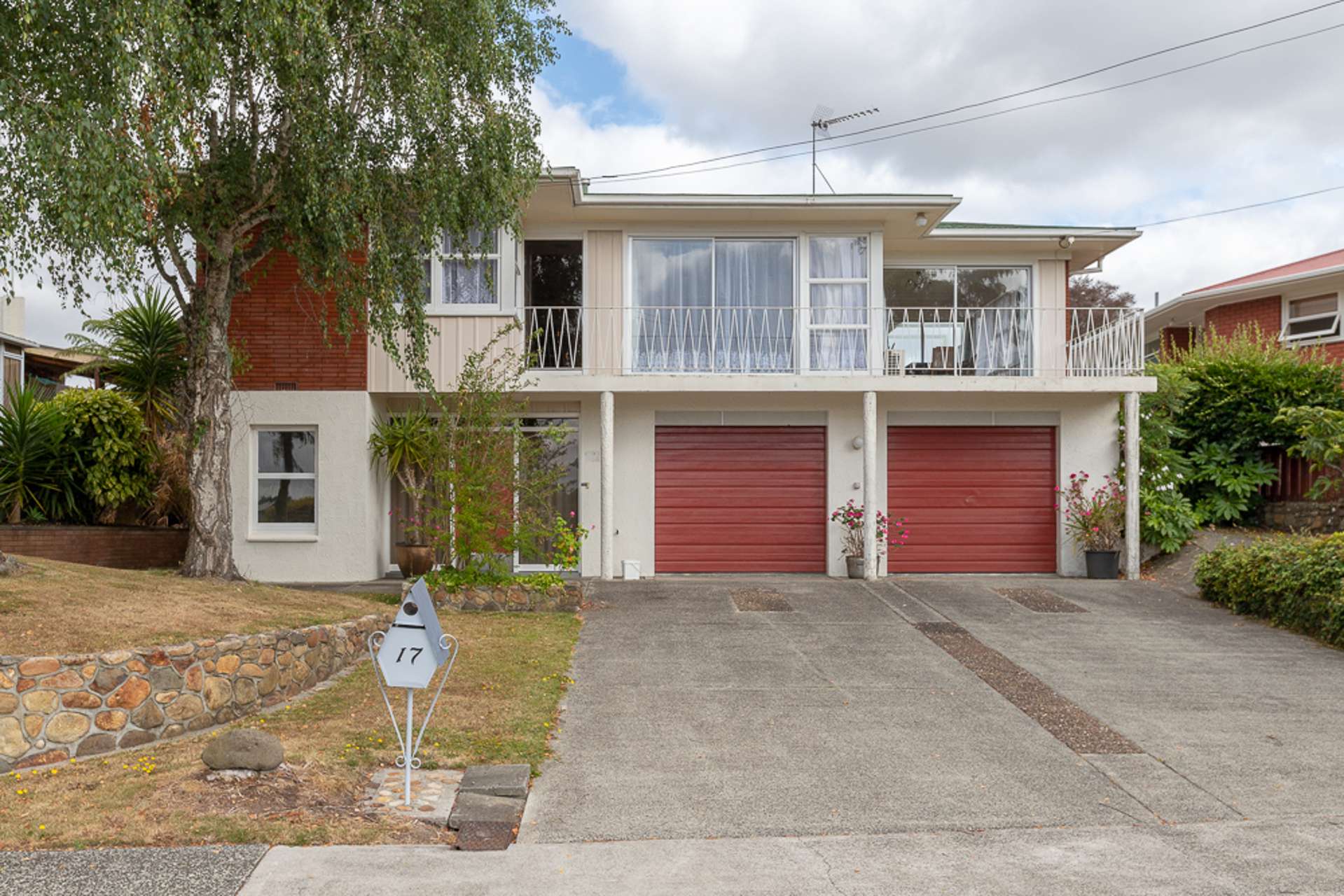 17 Garden Heights Avenue Glenview_0