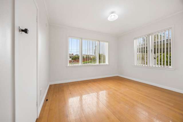 5A Barbary Avenue Kelston_3