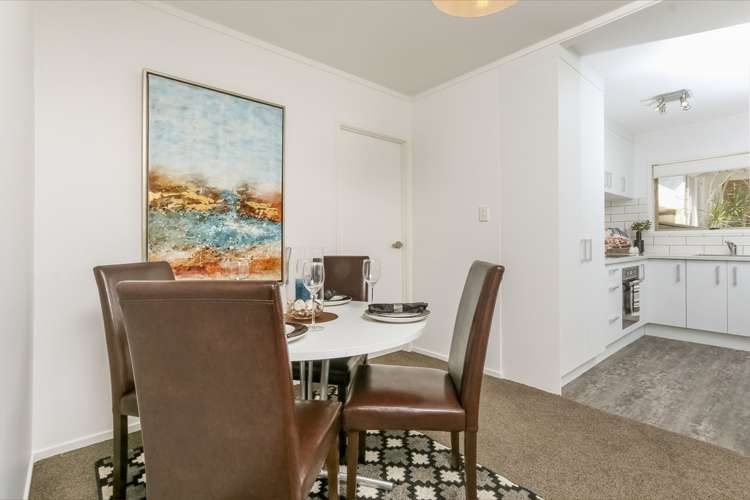 2/56 Te Atatu Road Te Atatu South_7