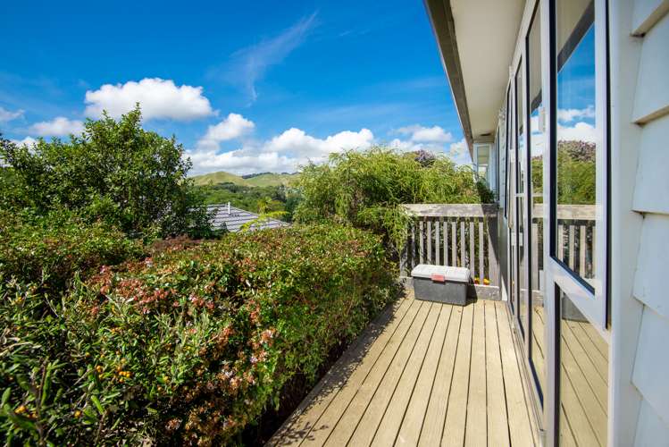 43 Tongariro Drive Aotea_9