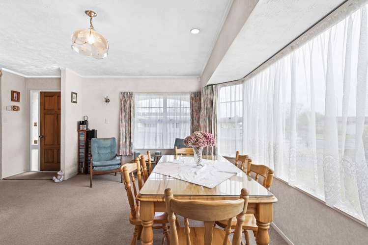 163 Tait Drive Greenmeadows_4