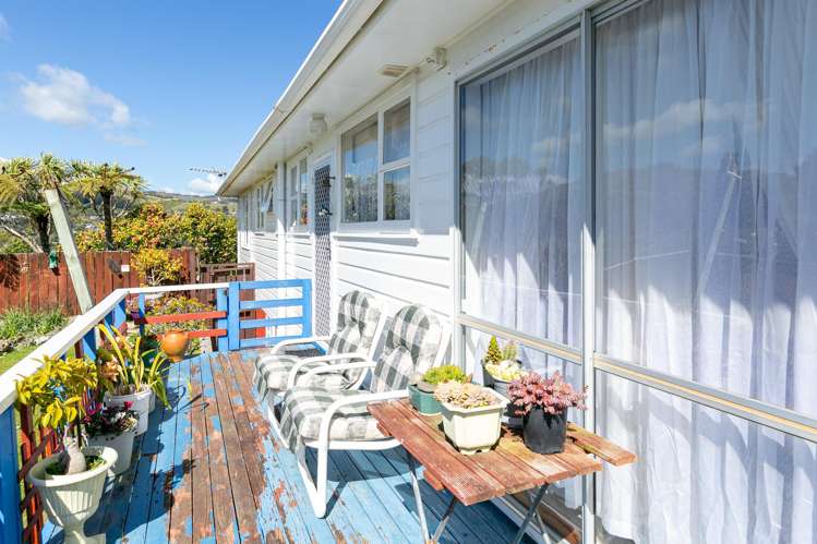 24 Turriff Crescent Tawa_16