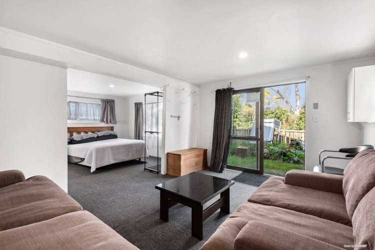 2/18 Glengarry Road Glen Eden_10