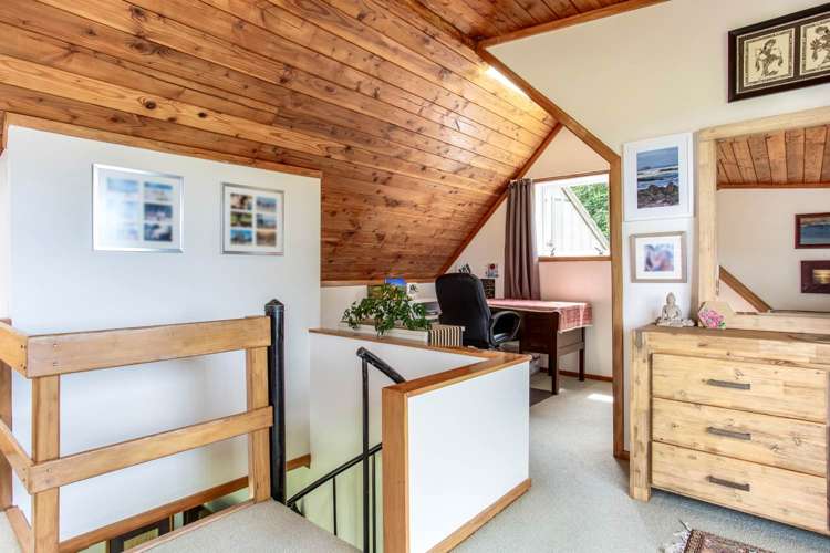 18 Dene Court Lane Greenhithe_32